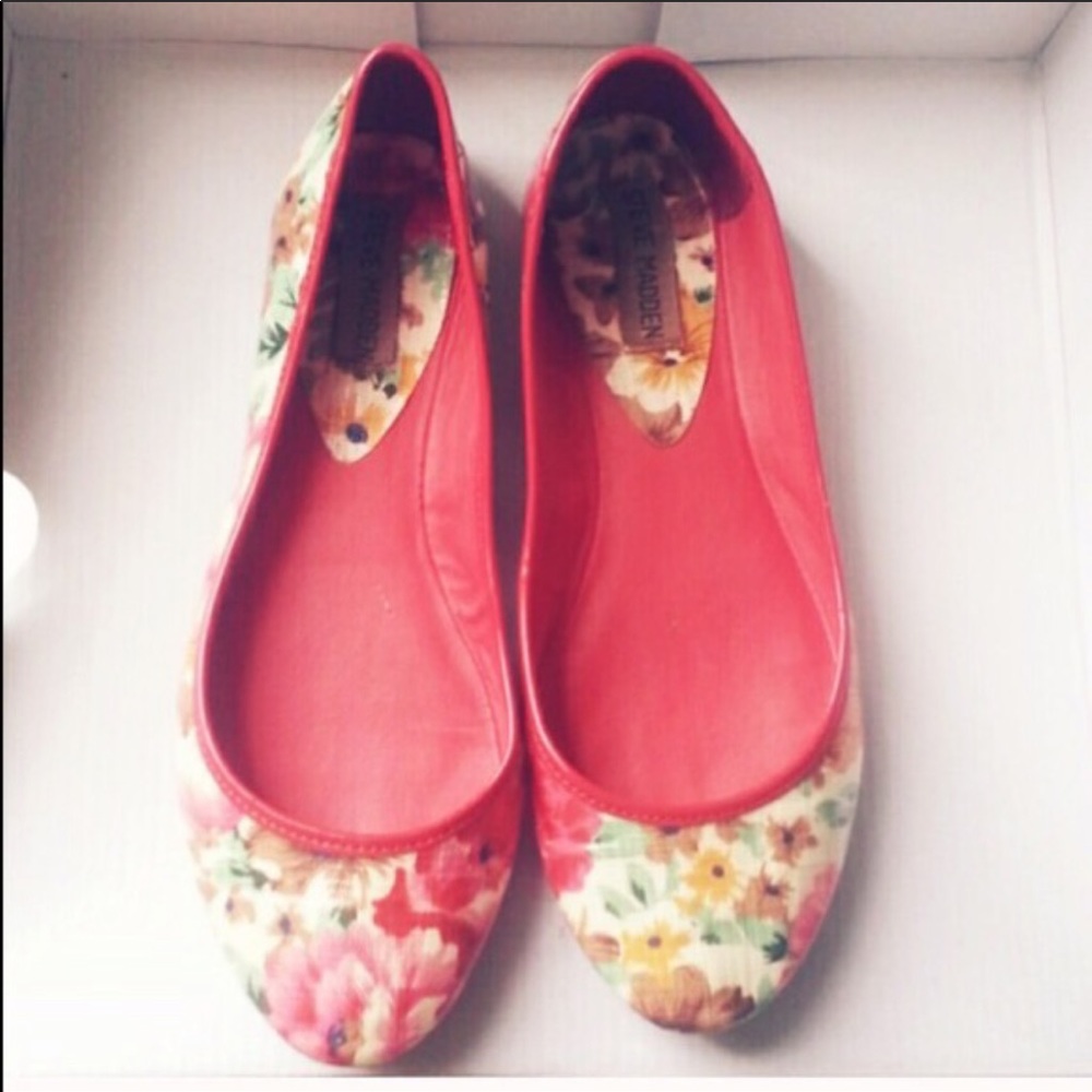 COPY - Steve Madden Floral Flats